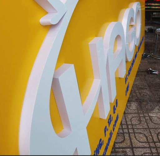 Chữ Nổi Mica Không Đèn – Giải Pháp Quảng Cáo Đơn Giản, Sang Trọng