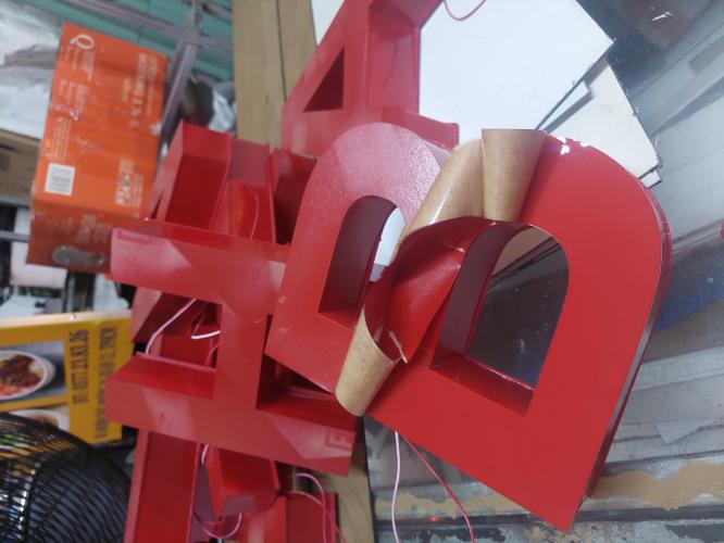 Chữ Mica Nổi Khối Có Đèn LED – Giải Pháp Quảng Cáo Hiện Đại, Sang Trọng