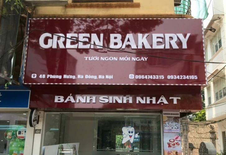 Bảng quảng cáo nền alu bóng, nội dung chữ mica sang trọng giá rẻ