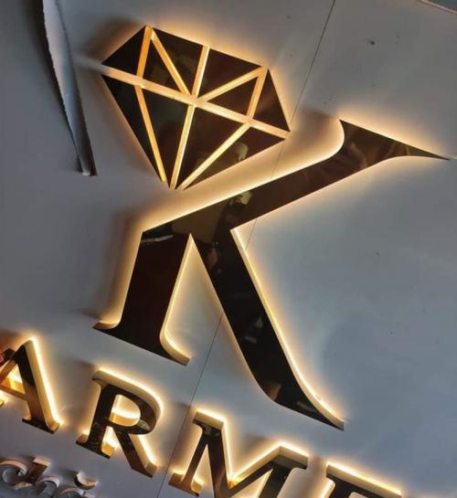 logo inox đèn sáng chân giá rẻ