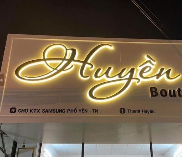 Chữ alu đèn led sáng chân