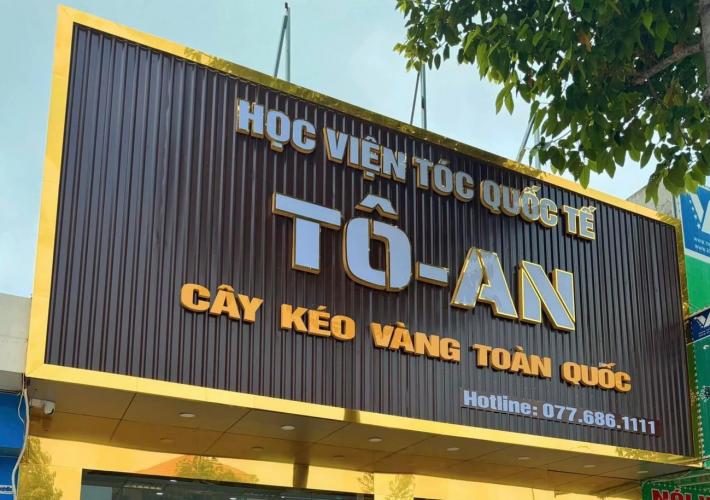 bảng hiệu nền tôn dập sóng, chữ nổi mica đẹp