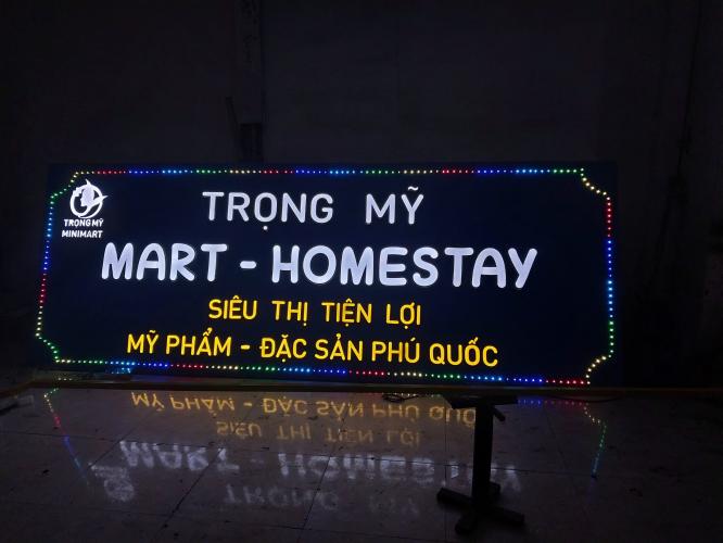 Biển Hiệu Chữ Nổi Mica Đèn Sáng Mặt – Viền LED Siêu Nổi, Giải Pháp Quảng Cáo Đẳng Cấp Cho Mặt Tiền