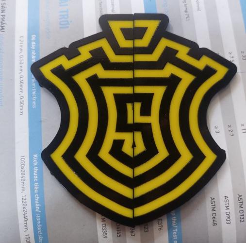 làm logo mica không đèn giá rẻ